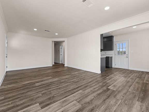 3rd image of 380 W Cedar Ave APT C