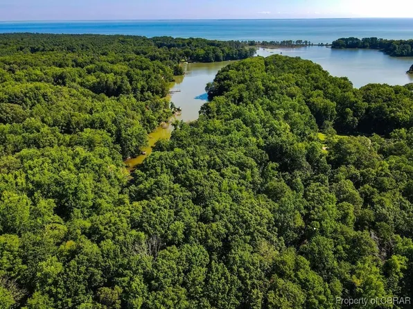 1 Wittstat Ln, Heathsville, VA 22473