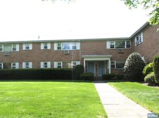 1-18 Virginia Dr, Fair Lawn, NJ 07410