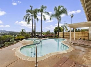 230 Bahia Ln, Escondido, CA 92026