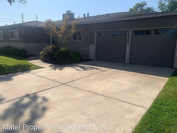 2nd image of 906 W Roseburg Ave