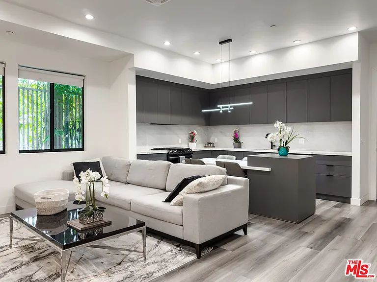 13356 Beach Ave #1/2 — Photo 9