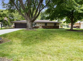 8645 Delta Dr, Machesney Park, IL