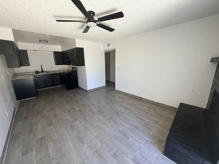 8000 N Laurelglen Blvd #B — Photo 8