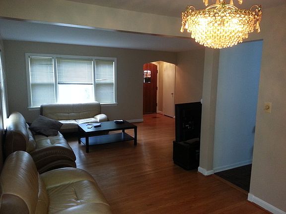 3rd image of 8029 Kolmar Ave