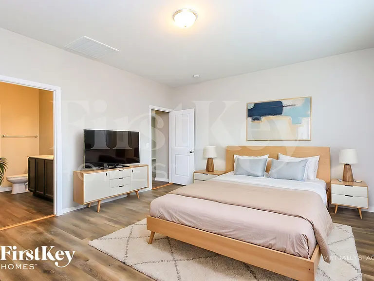 398 W Powell Dr — Photo 10
