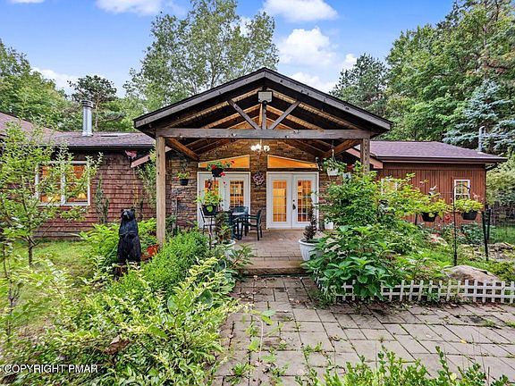 2nd image of 836 Stony Mountain Rd
