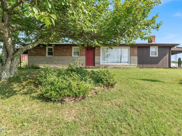 200 Locust St, Mt Carmel, TN 37645