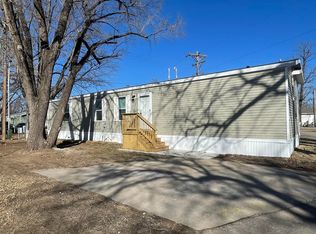 1915 W Macarthur Rd #163, Wichita, KS 67217