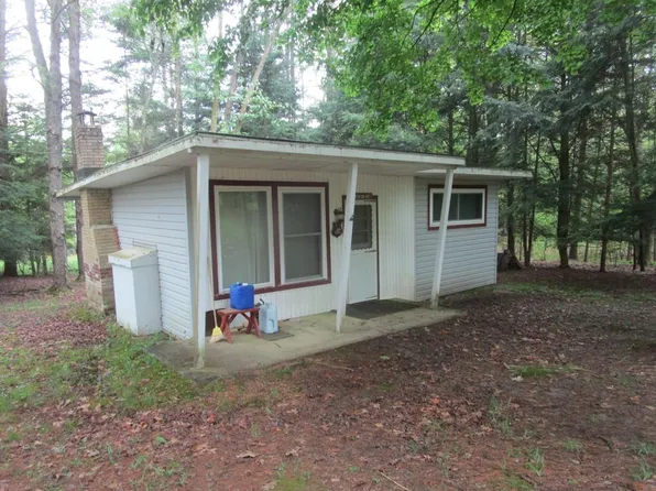 5292 Millcreek Dr, Strattanville, PA 16258