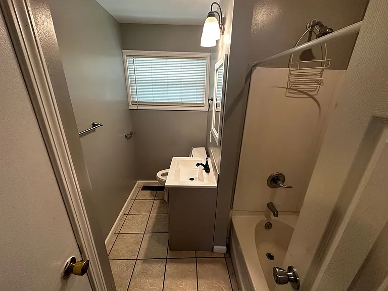 3421 Jackson St — Photo 7