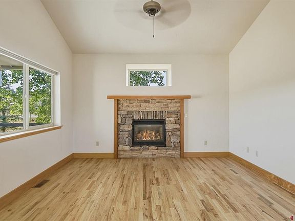 4th image of 18 N Stymie Court