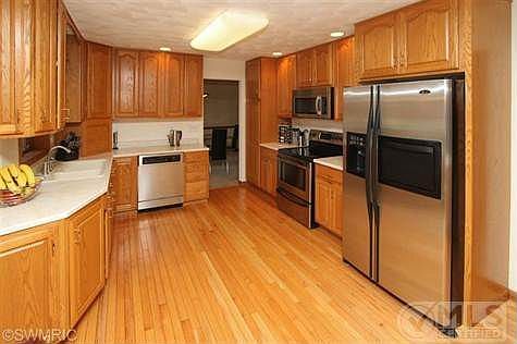 3rd image of 208 Westchester Way