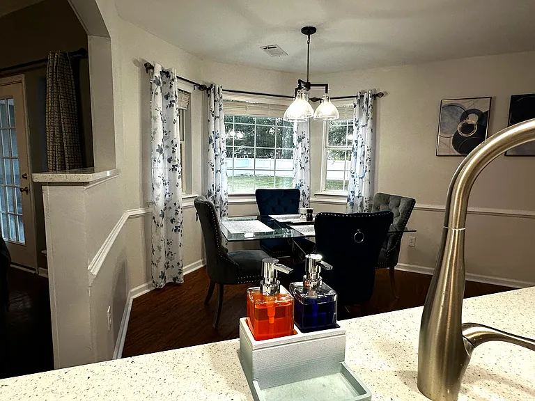 105 Wilkes Ct — Photo 9