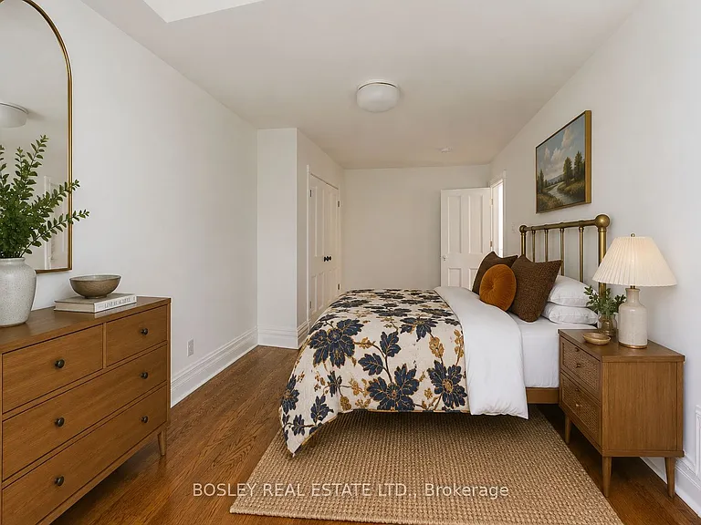 12 Meredith Cres #UPPER — Photo 19