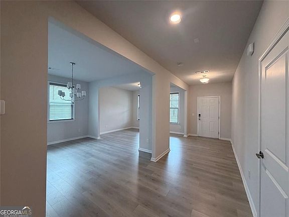 4th image of 1377 Allspice Way