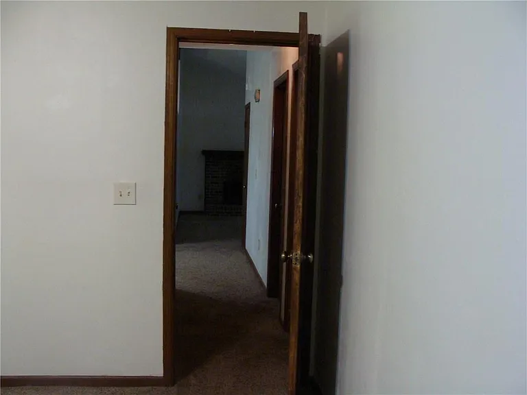2331 Newgate Dr — Photo 24