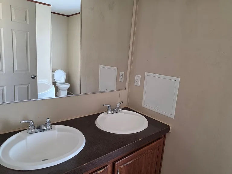 3509 Cesar Chavez Dr — Photo 15