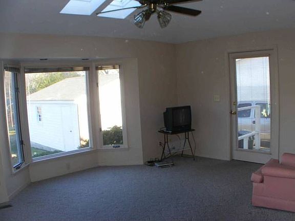 Large family room with pl