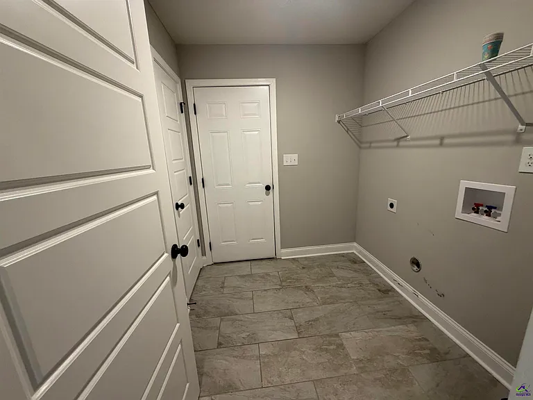 521 Edgarton Way — Photo 13