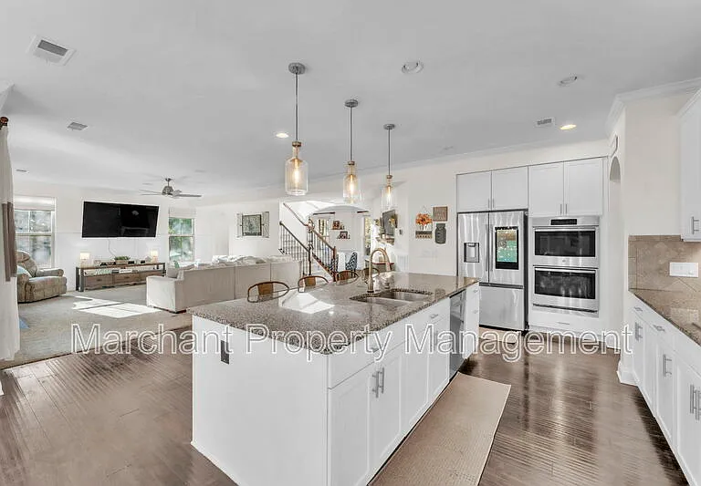 4 Woodland Chase Ct — Photo 17