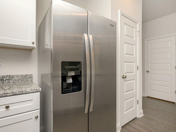 5th image of 110 Iron Horse Dr W #123WI