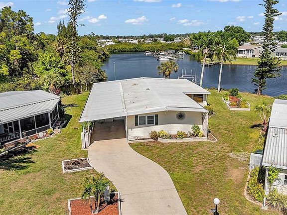 2nd image of 130 Island Point Rd