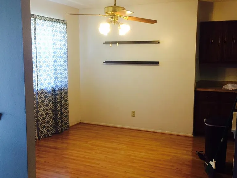 1211 Brush Creek Dr — Photo 11