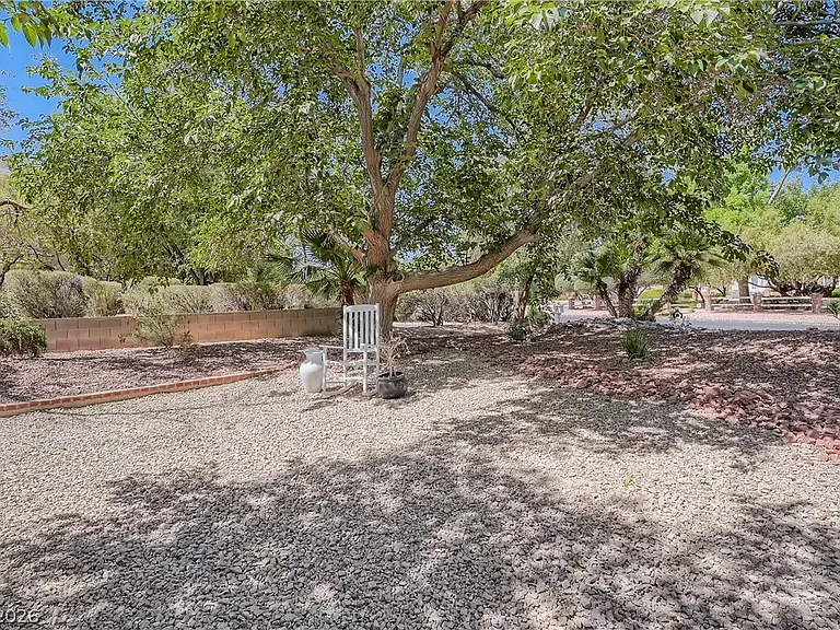 7082 Mira Vista St — Photo 31