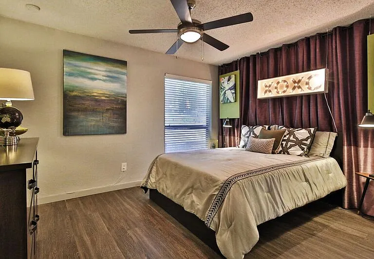 Verde Apartments — Photo 9
