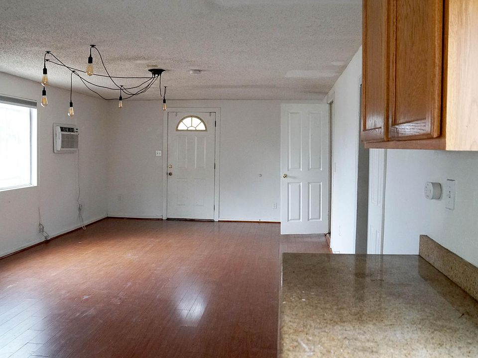 1st image of 5942 Comey Ave