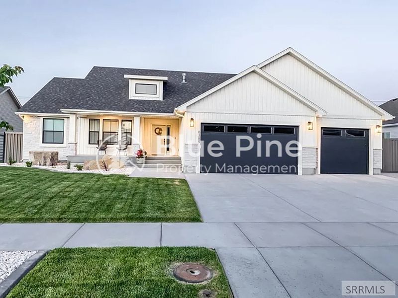 1st image of 6389 Maggie Dr