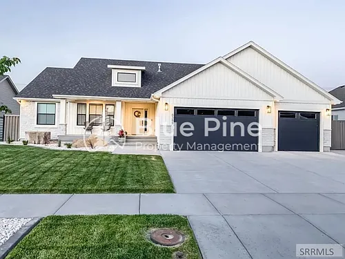 6389 Maggie Dr Photo 1