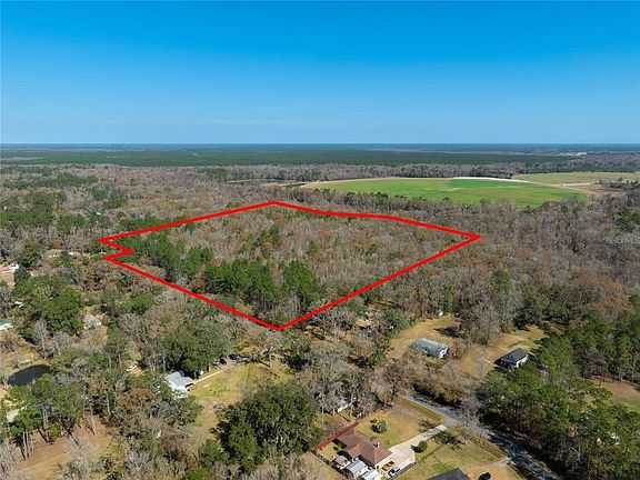 2nd image of Fouracre Cir