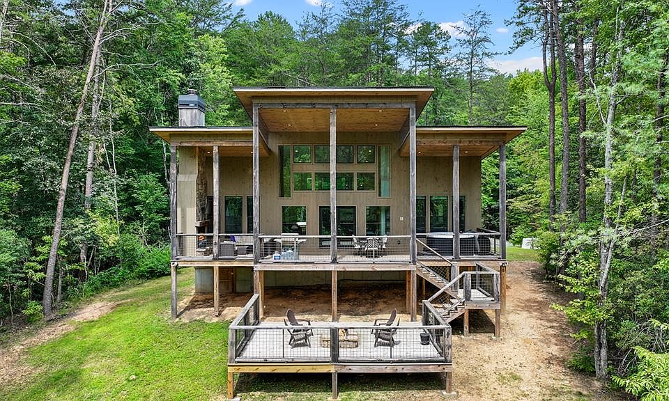 1st image of 59 Overlook Dr