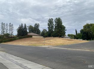 0 Claremont Dr, Bakersfield, CA 93306