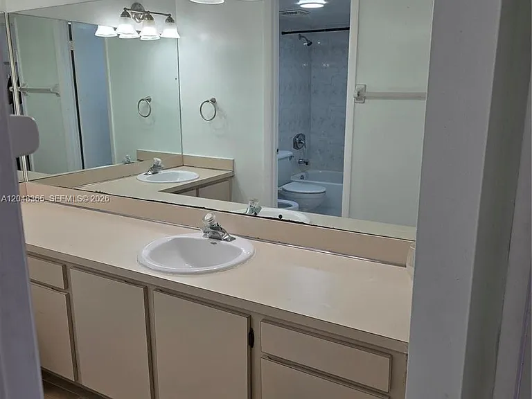 5800 SW 127th Ave #2310 — Photo 4