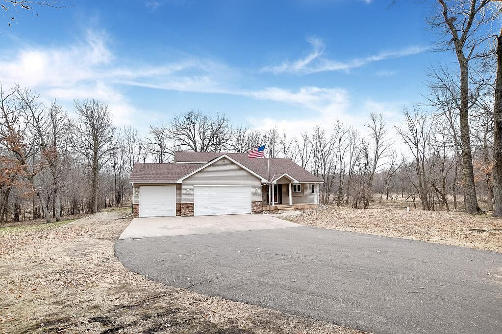 2085 Viking Blvd NE, East Bethel, MN 55011 Zillow