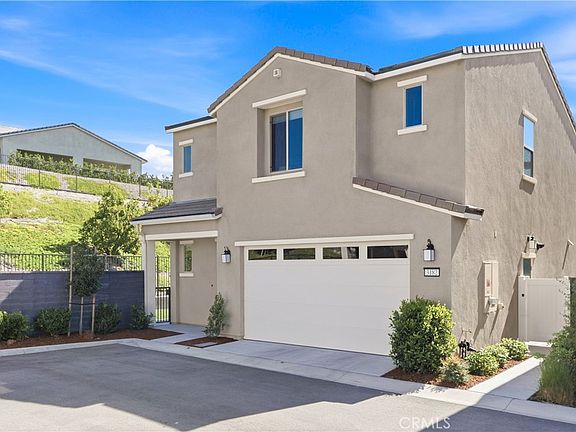 2nd image of 3182 Ivy Way