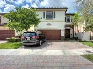 3548 W 88th St, Hialeah, FL 33018