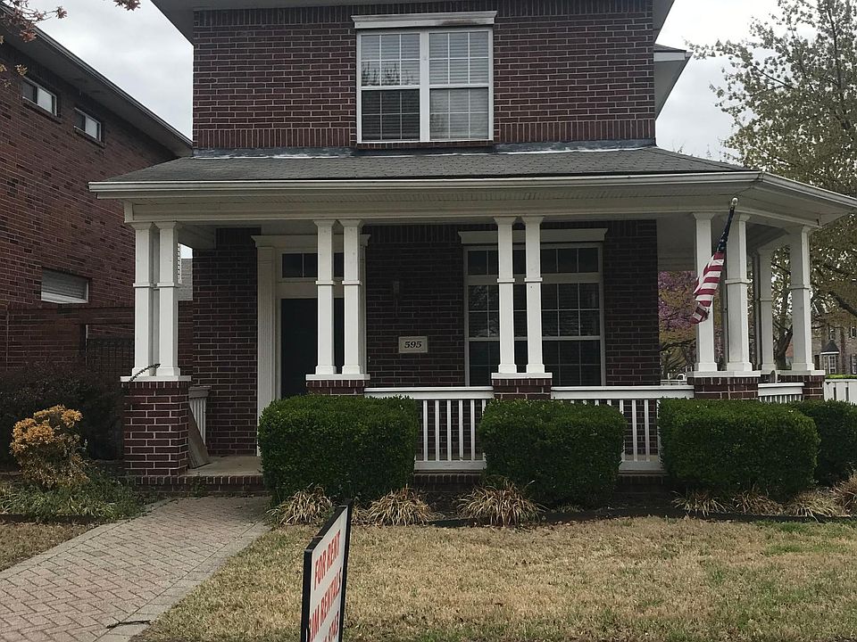 1st image of 595 Founders Park Dr E