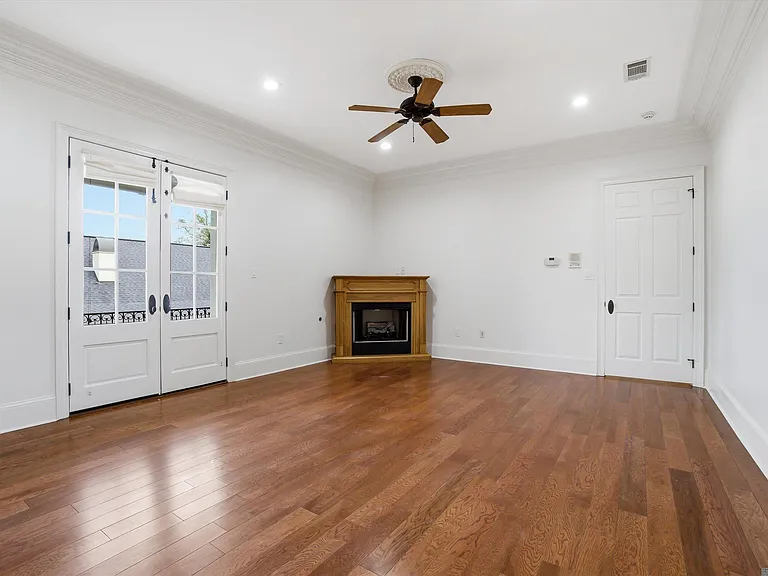 926 Crown Aly — Photo 30