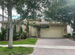 4092 Cascade Ter, Fort Lauderdale, FL 33332