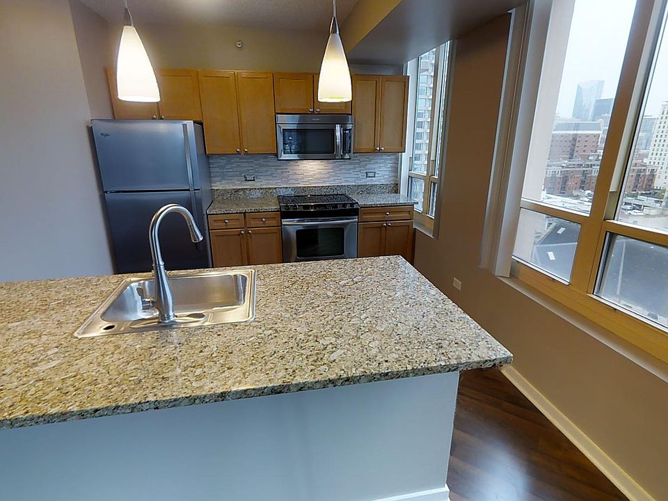 1st image of 753 N Wabash Ave #2