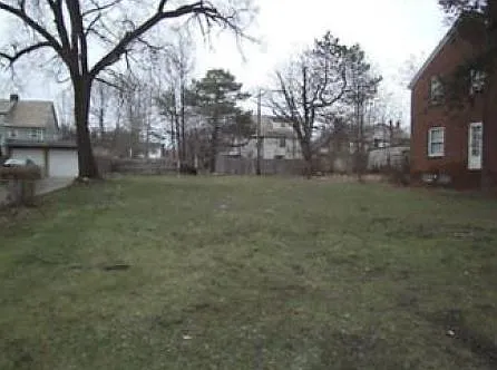 3147 Becket Rd photo 1