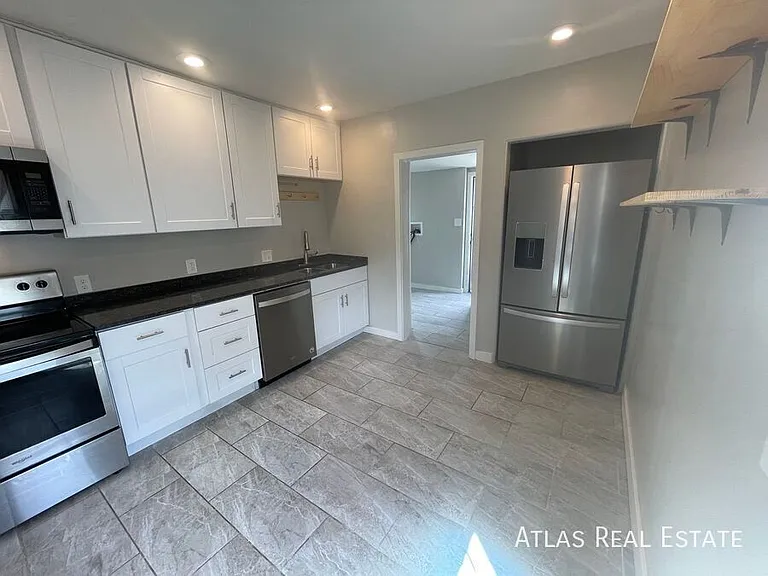 3966 N Utica St — Photo 5