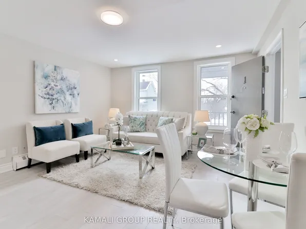81 McMillan Dr #1, Oshawa, ON L1G 3Z7