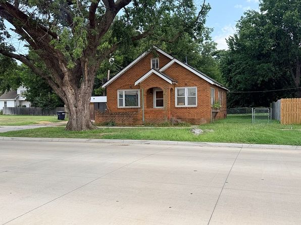 109 N 5th St