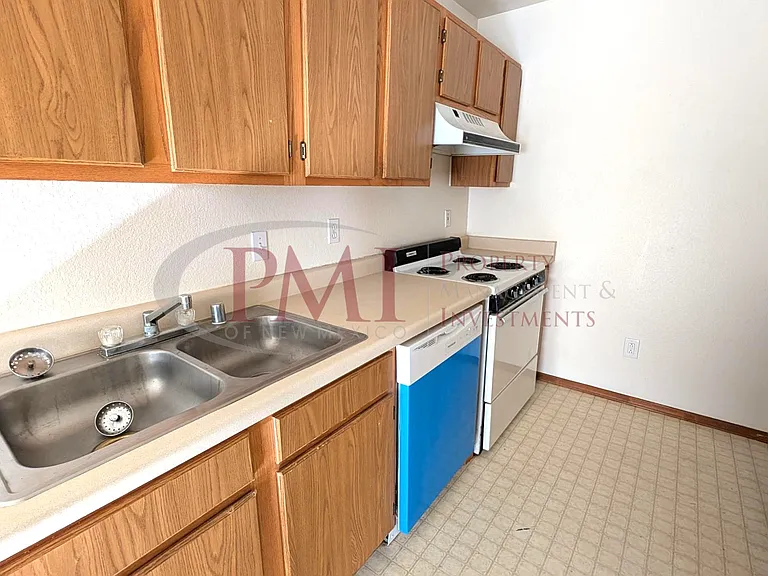 2306 S. Espina Street Unit C12 — Photo 39