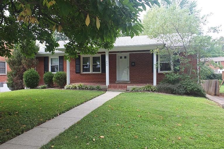 1st image of 664 Mount Vernon Dr